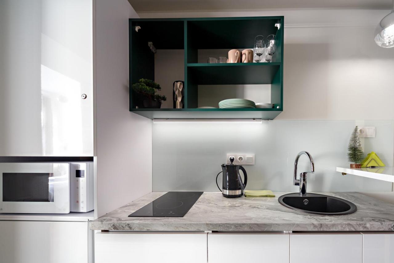 Green Apartment Lviv Extérieur photo