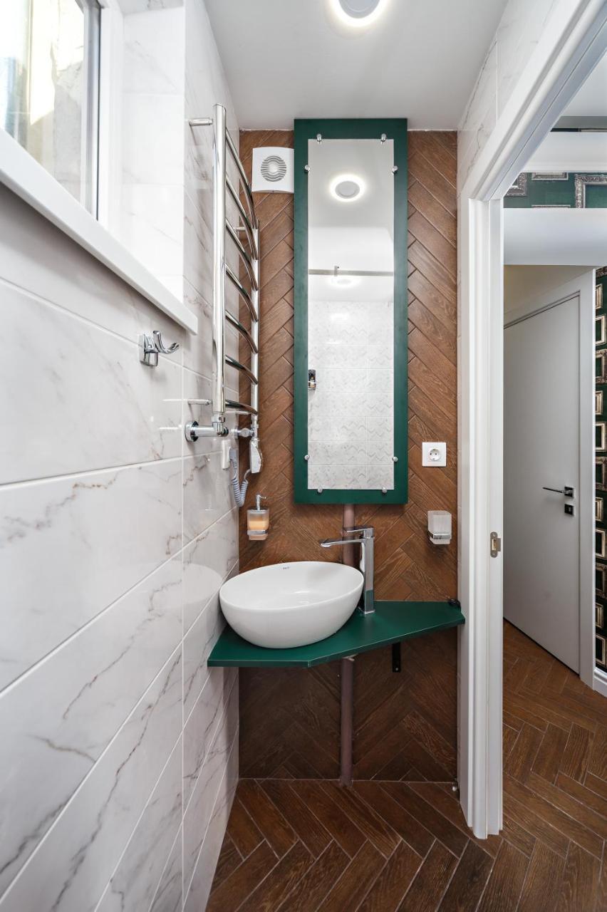Green Apartment Lviv Extérieur photo